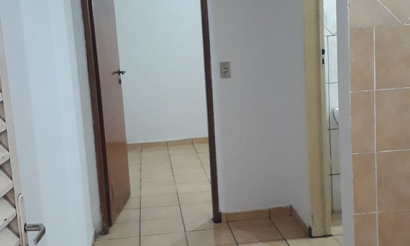 Aluga-Se Kitinet St ...