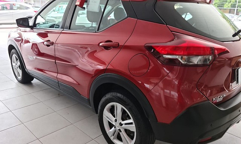 Kicks S 2020...