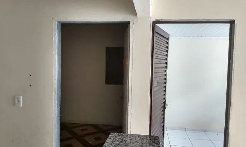 Casas Com 2 Qtos, Ár...