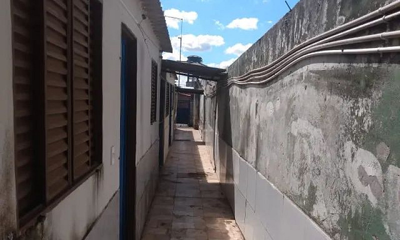 Casas Com 2 Qtos, Ár...