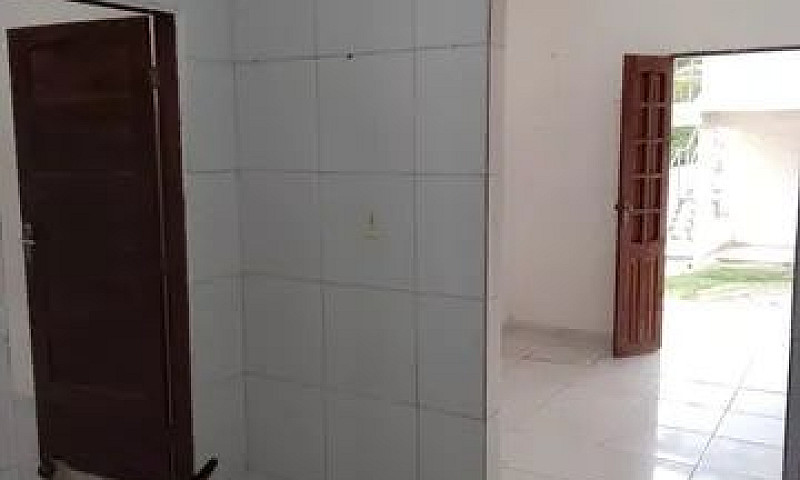 Casa Em Condomínio P...