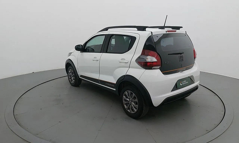 Fiat Mobi Trekking 1...