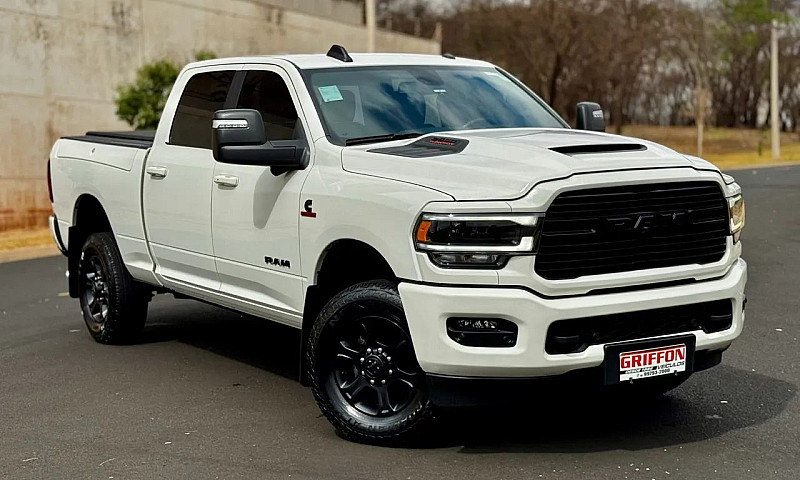 Ram 2500 Night Editi...