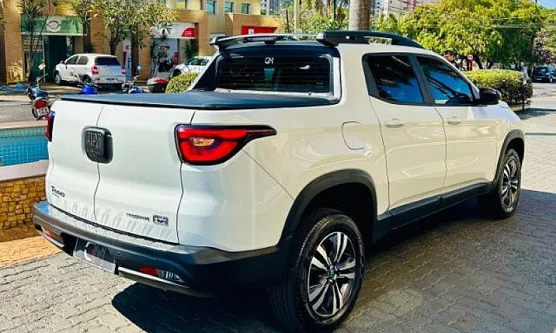 Fiat Toro Freedom 1....