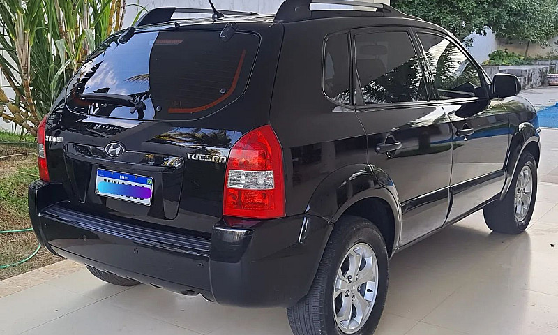 Hyundai Tucson 2.0 1...