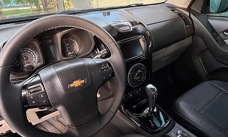 Chevrolet S10 Pick-U...