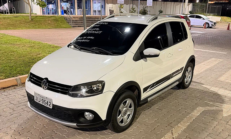 Volkswagen Crossfox ...
