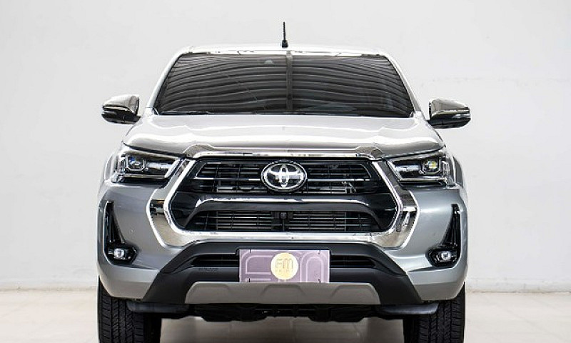 Toyota Hilux Srx 2.8...