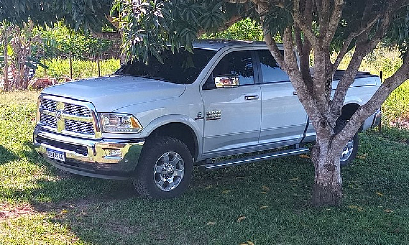Dodge Ram Laramie Ed...