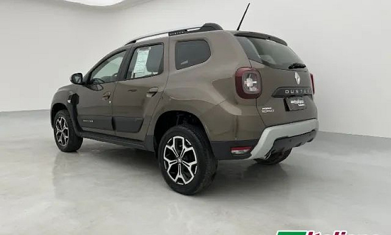 Renault Duster Iconi...