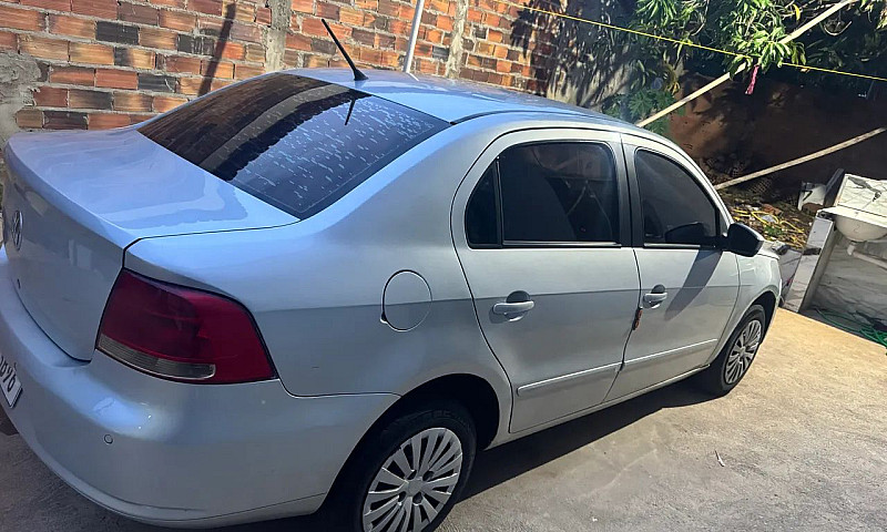 Volkswagen Voyage 1....