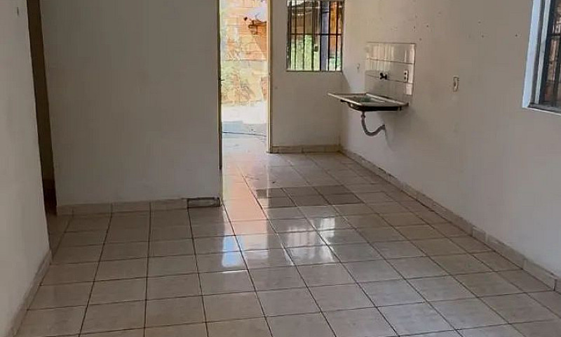 Aluga-Se Casa No Bai...