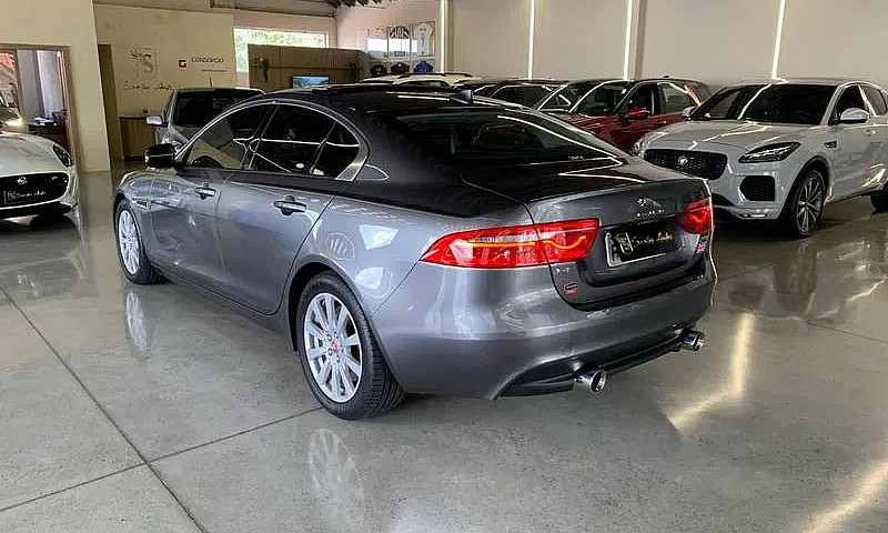 Jaguar Xe 2.0 Turboc...