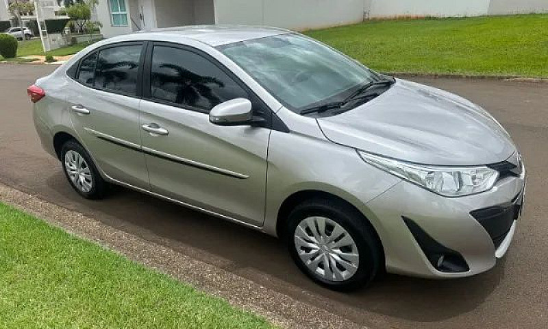Toyota Yaris Xl Live...