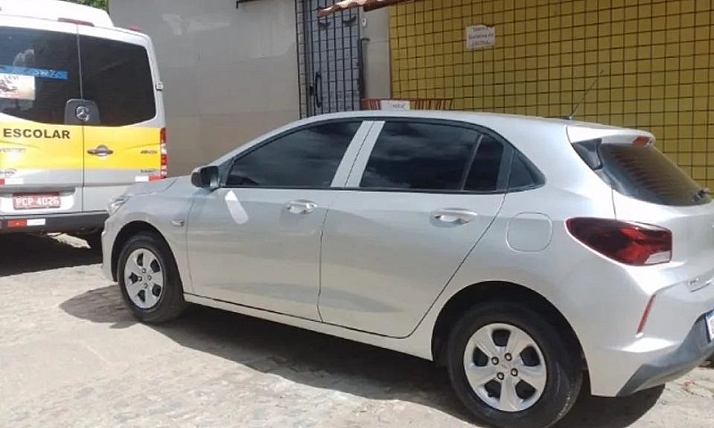 Chevrolet Onix Hatch...