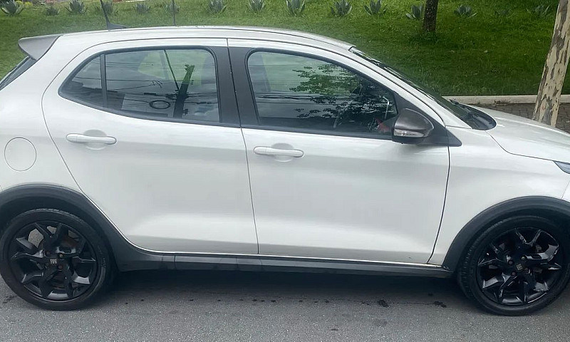 Fiat Argo Hgt 1.8 16...