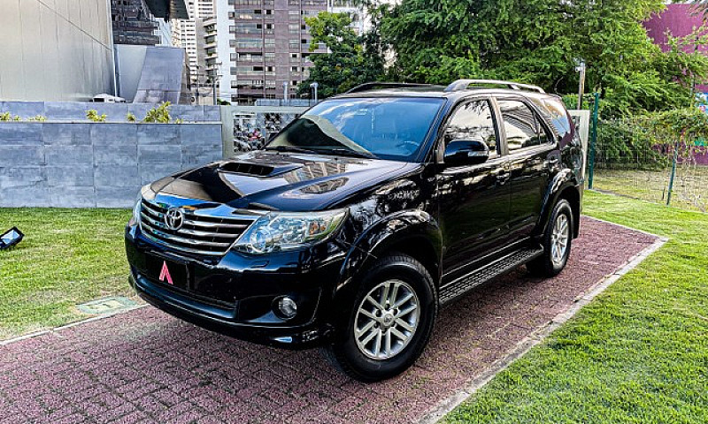 Toyota Hilux Sw4 Srv...