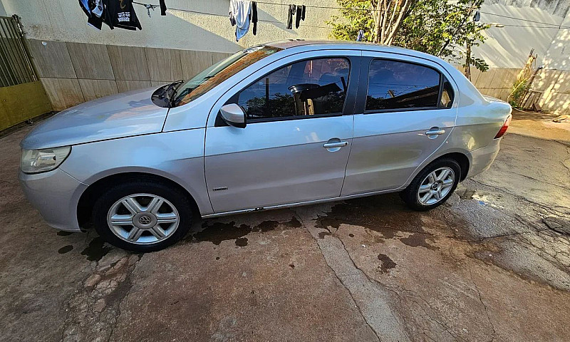 Volkswagen Voyage 1....