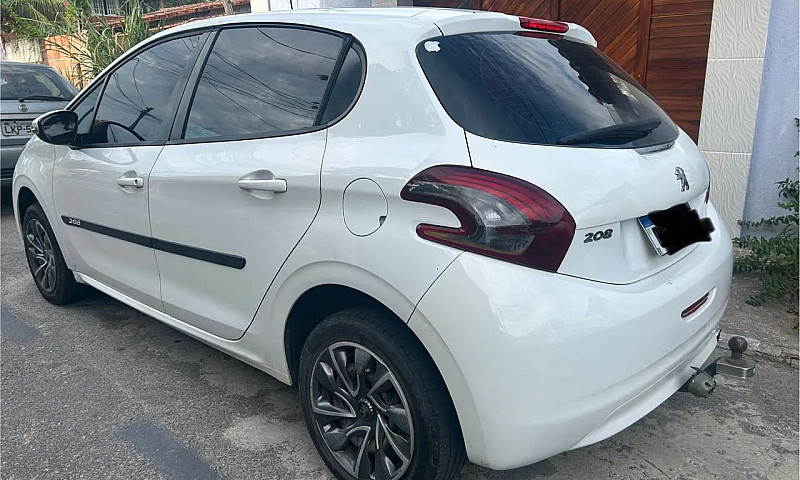 Peugeot 208 Active P...