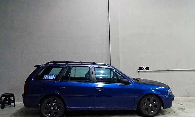 Volkswagen Parati 1....