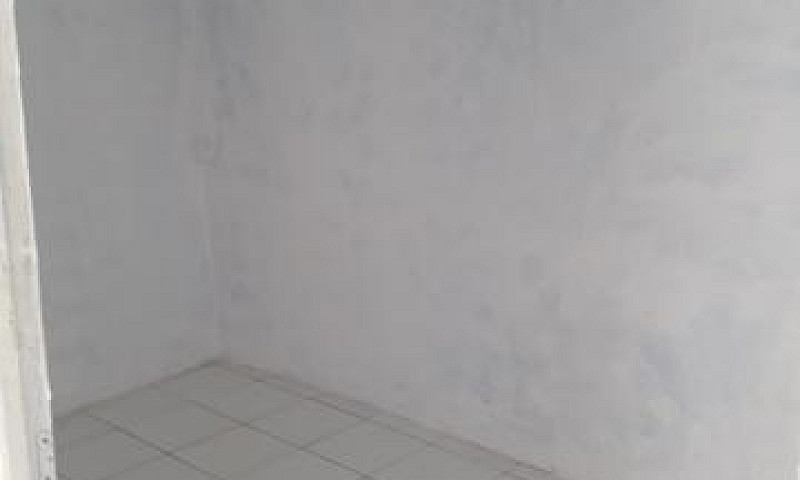 Alugo Casa Liberdade...