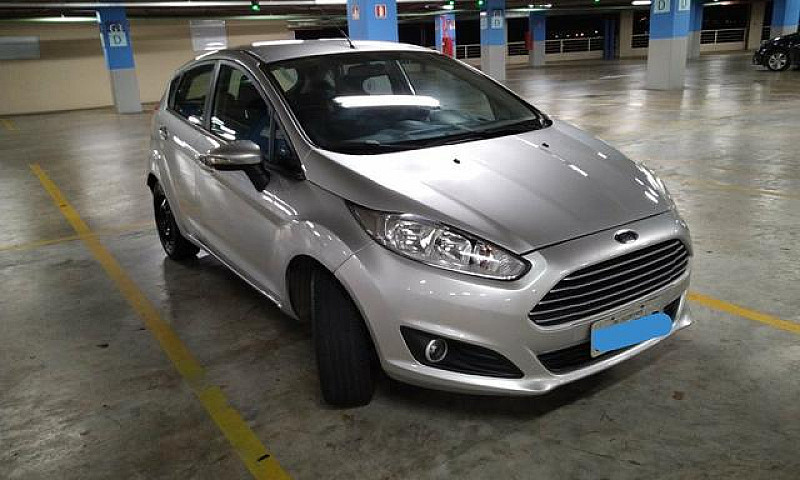 Ford New Fiesta Se 1...
