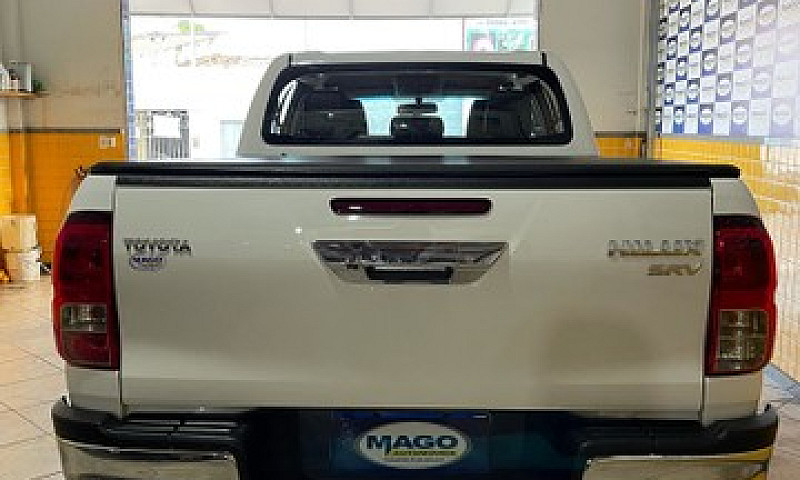 Hilux Srv 2.8 4X4 19...