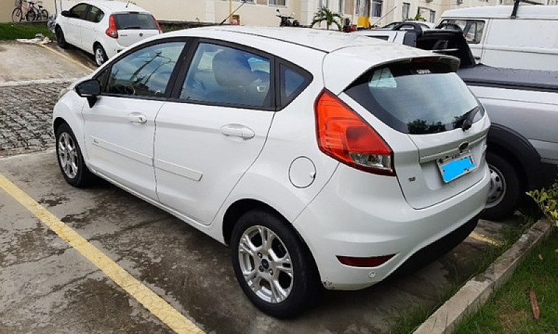 Ford Fiesta Hatch 1....