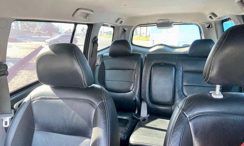Mitsubishi Pajero Da...