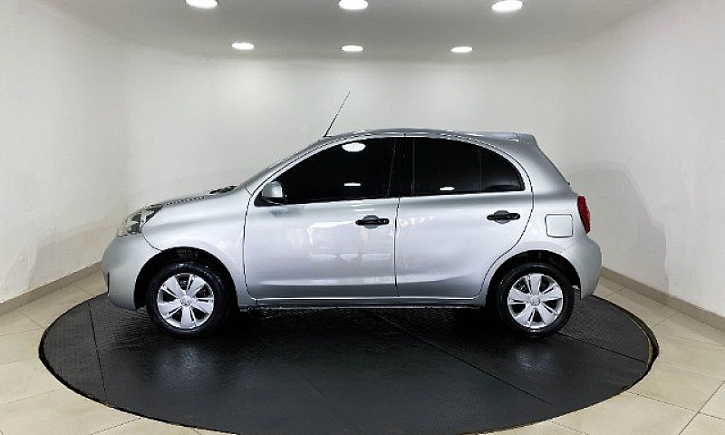 Nissan March 1.0 S 2...