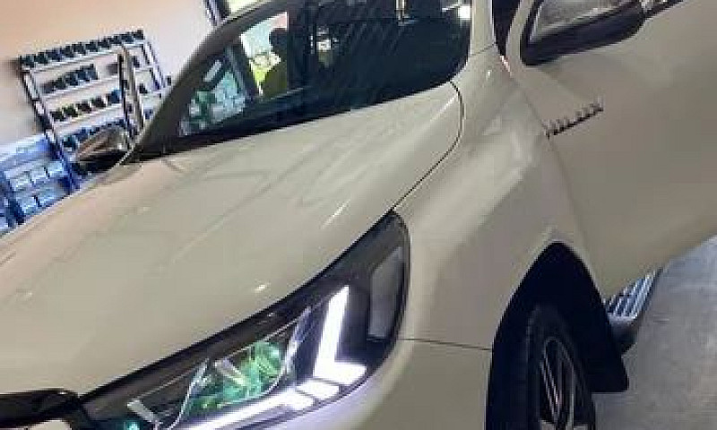 Hilux 18/19 Top...