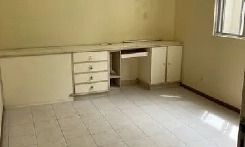 Alugo Amplo Apartame...