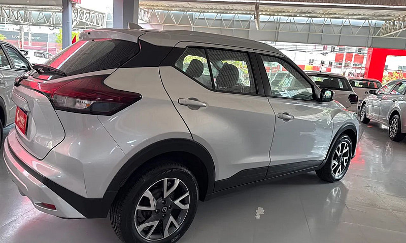 Nissan Kicks Sense 2...