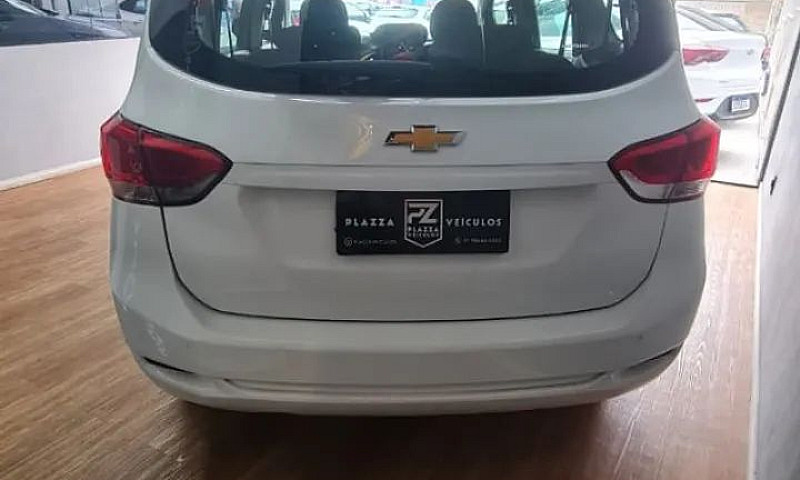 Chevrolet Spin Lt 1....