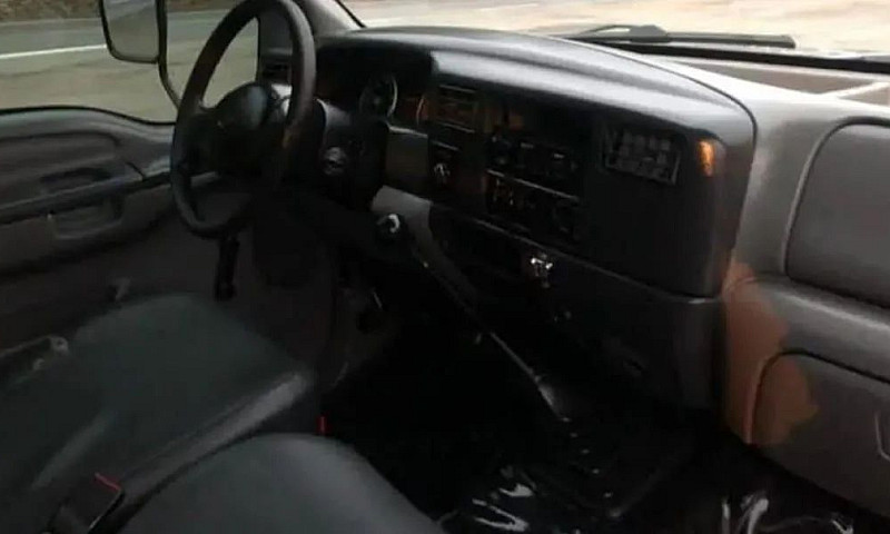 F 4000 Carroceria 4X...