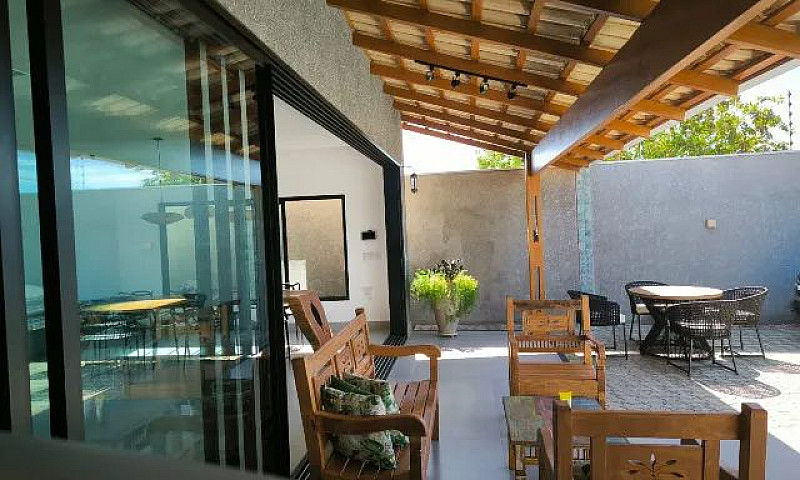 Casa Com Piscina Par...