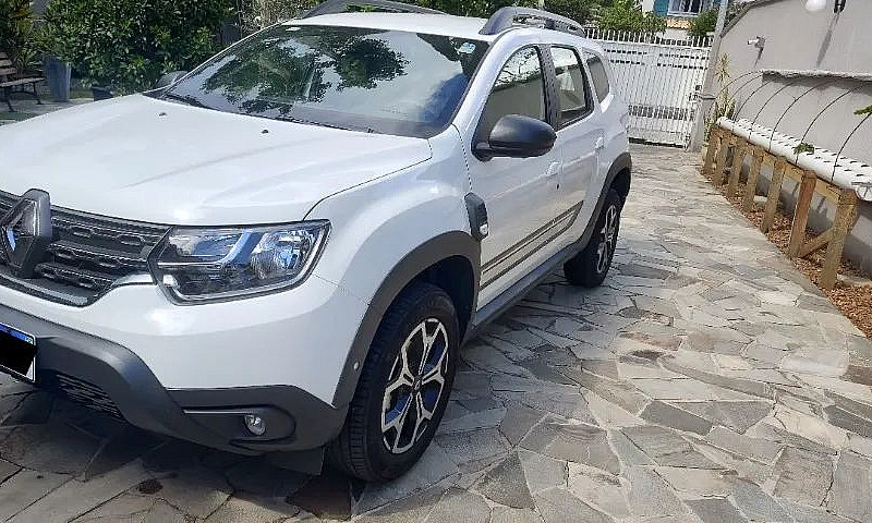 Renault Duster Iconi...