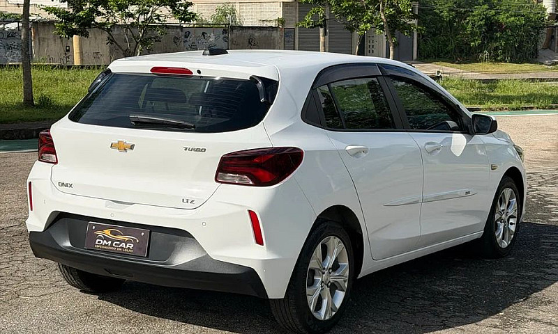 Chevrolet Onix Hatch...
