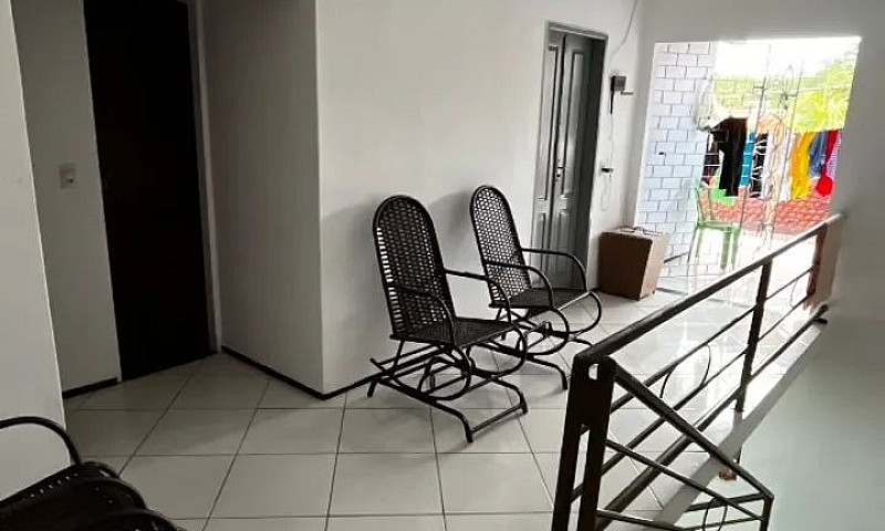 Casa Bem Localizada ...