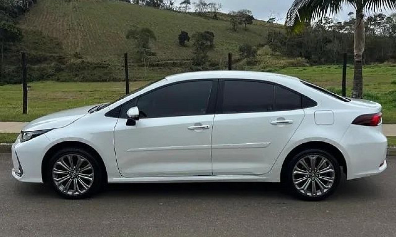 Toyota Corolla Xei 2...