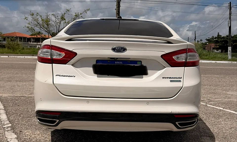 Ford Fusion Titanium...