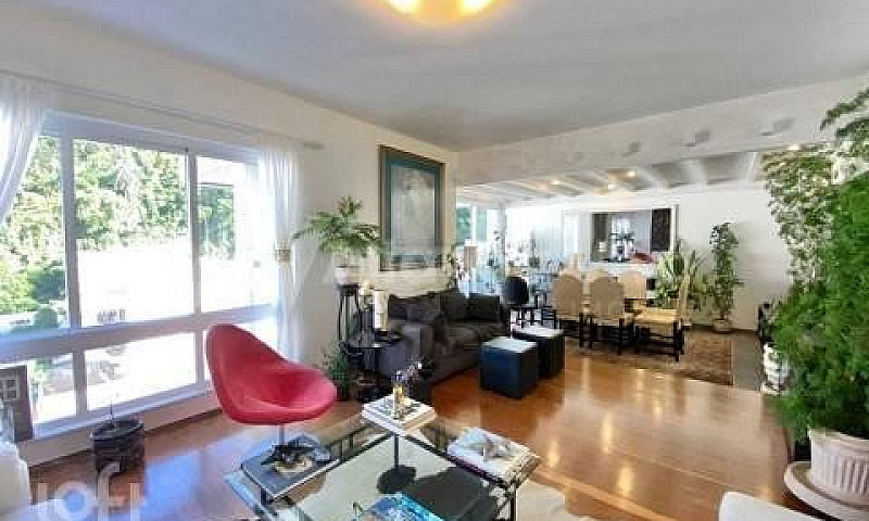 Leblon | Apartamento...