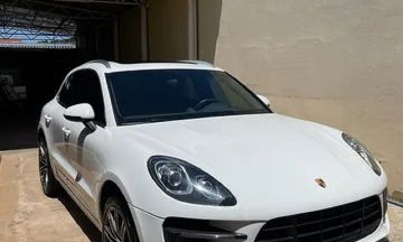 Porsche Macan ...