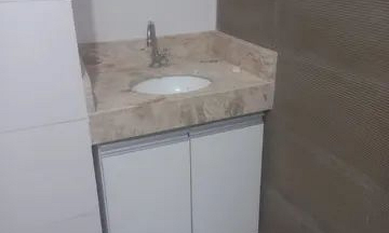 Alugo Casa De 4 Quar...