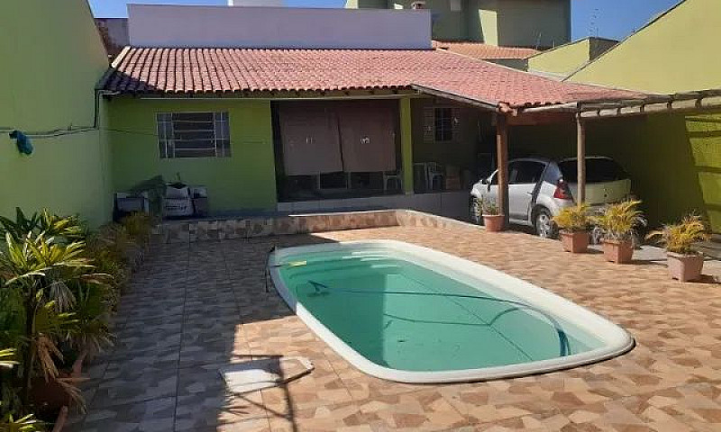 Casa Com Piscina...
