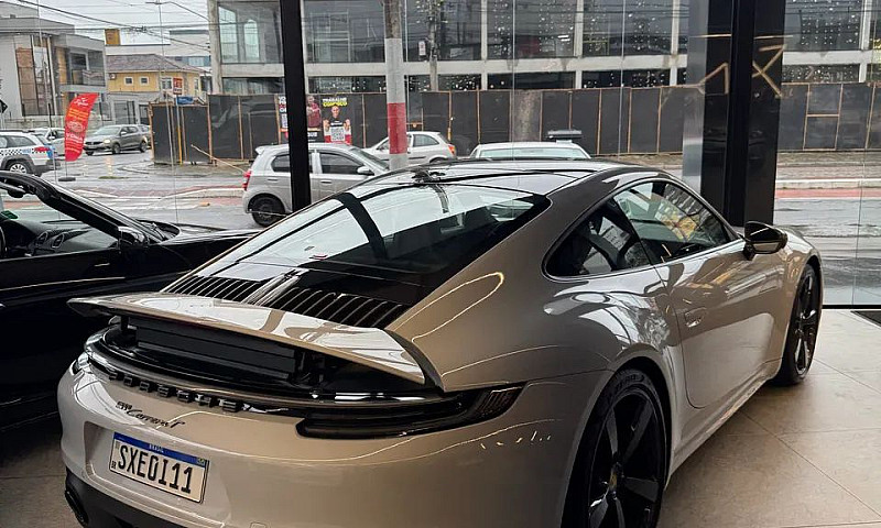 Porsche 911 Carrera ...