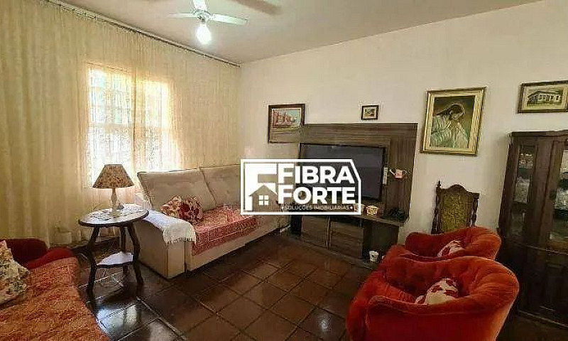 Casa Com 5 Dormitóri...