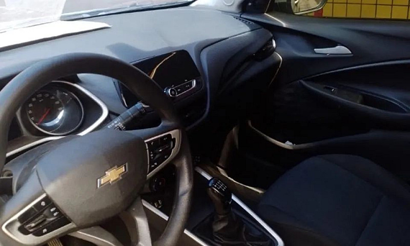 Chevrolet Onix Hatch...