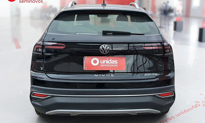 Volkswagen Nivus Hig...