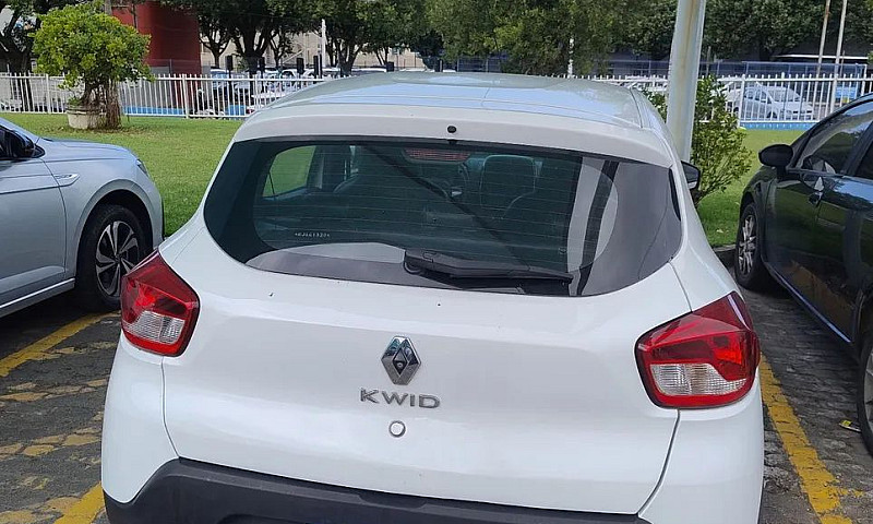 Renault Kwid Intense...